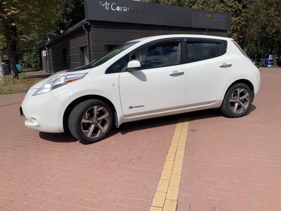 Продам Nissan leaf 2015 р