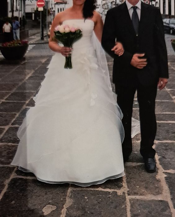 Vestido de Noiva e véu