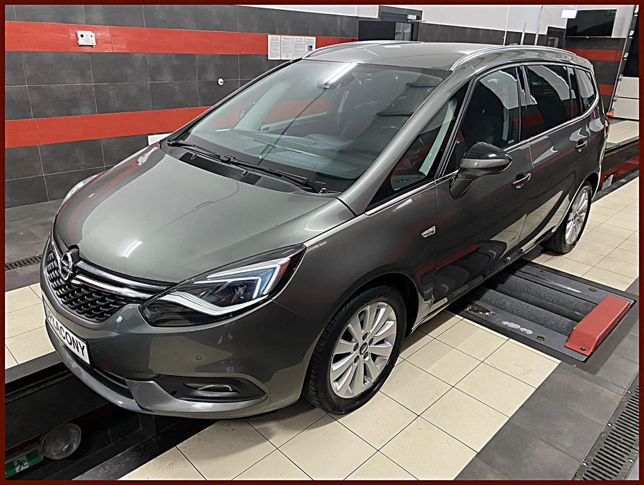Opel Zafira 1.4 T Benzyna 7 -Mio Osobowa Nawigacja Kamera Cofania
