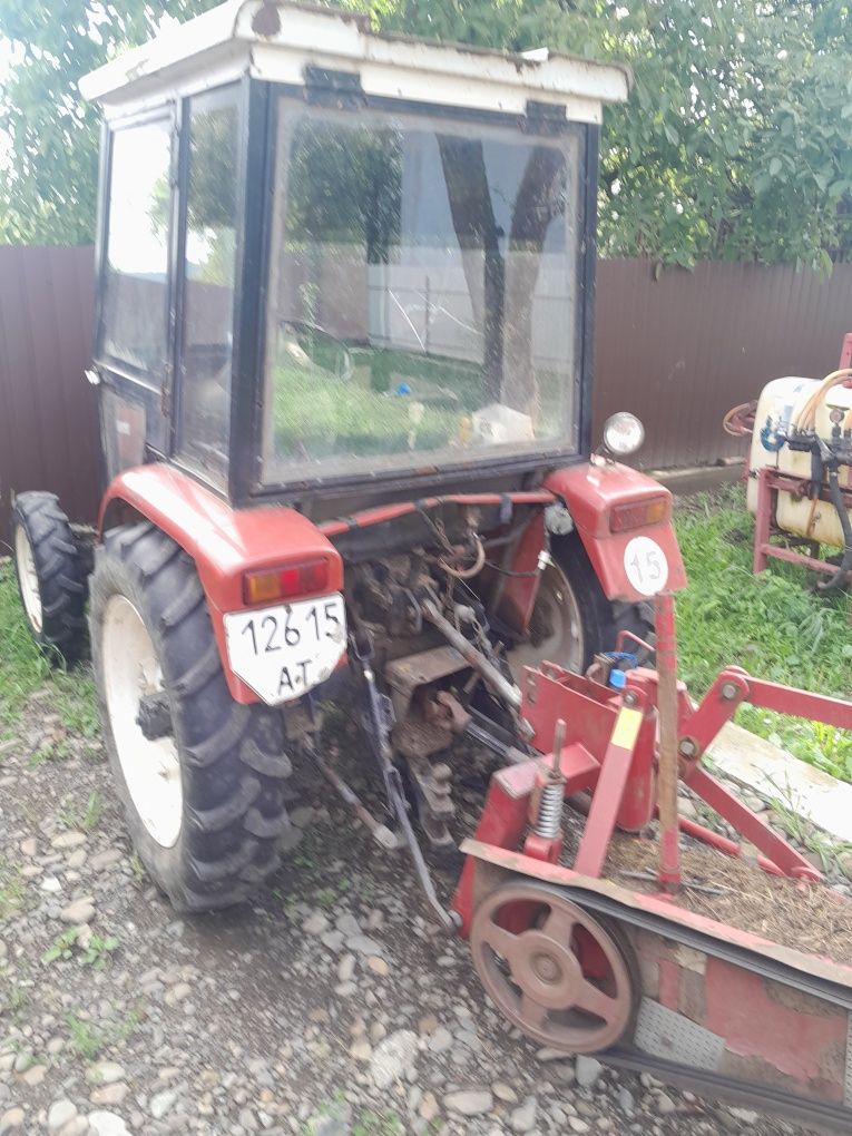 Срочно Продам міні трактор з навісним обладнанням