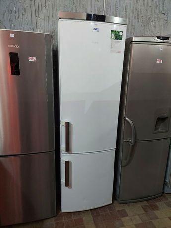Холодильник AEG IQ765  преміум 200 см