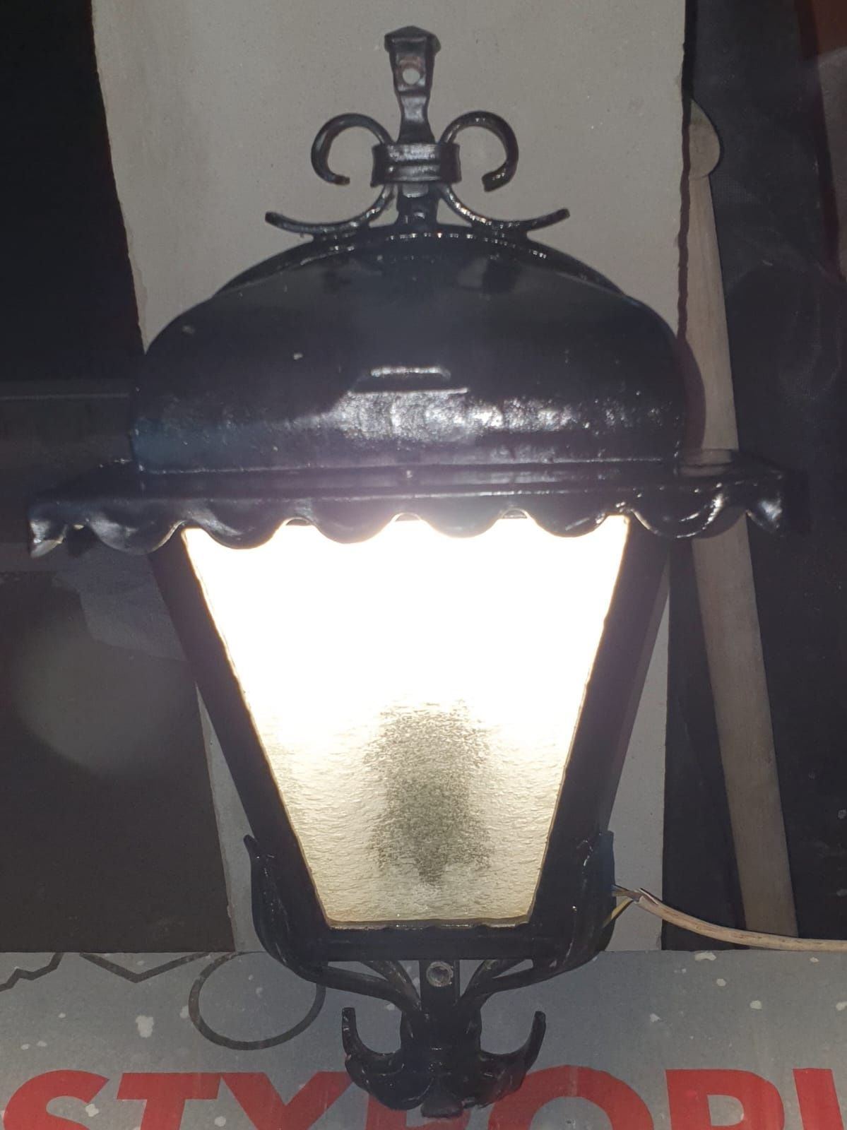 Lampy żeliwne dekoracyjne