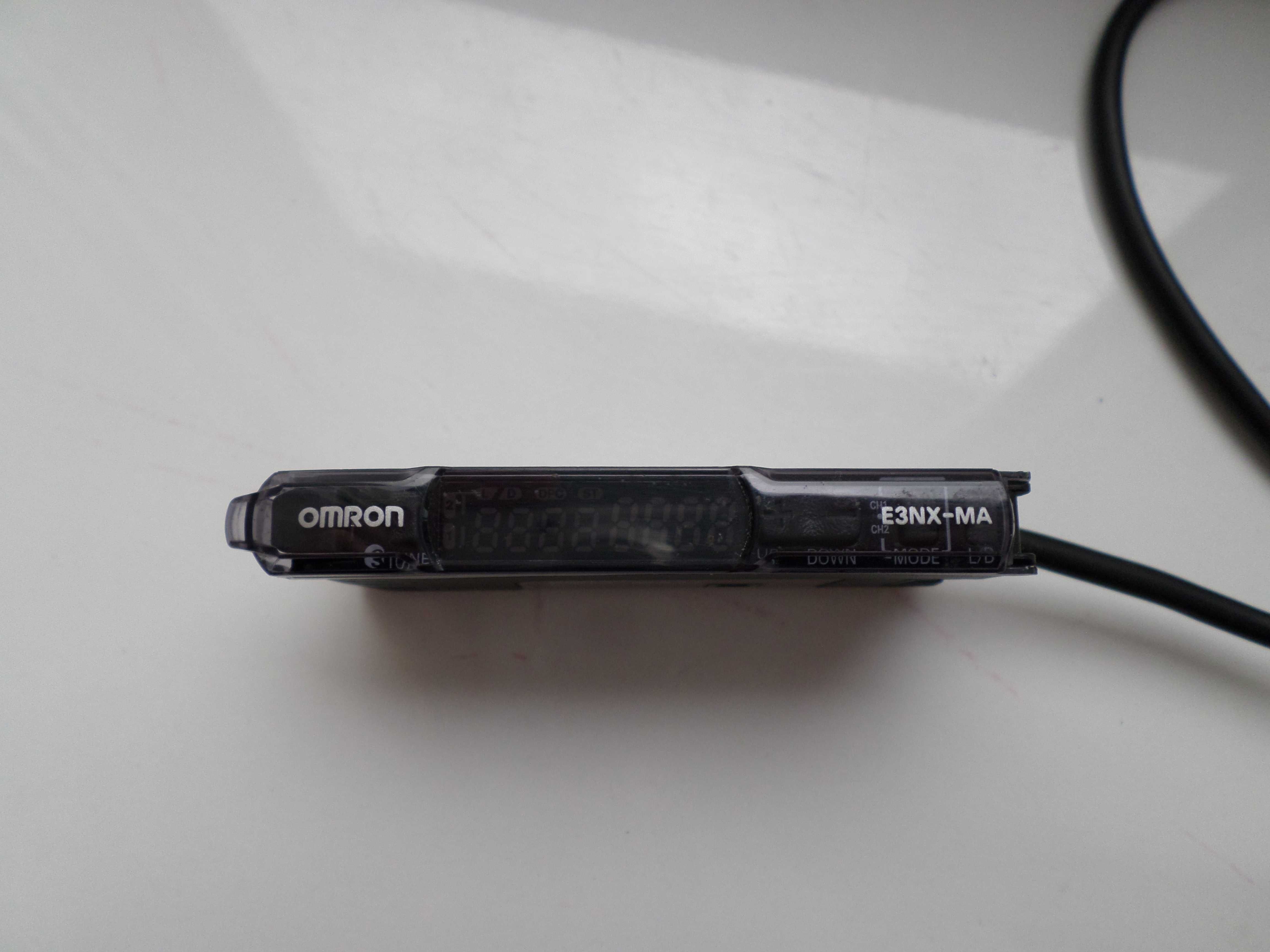 OMRON wzmacniacz światłowodowy E3NX-MA41