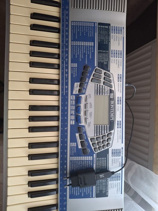 Синтезатор Bontempi