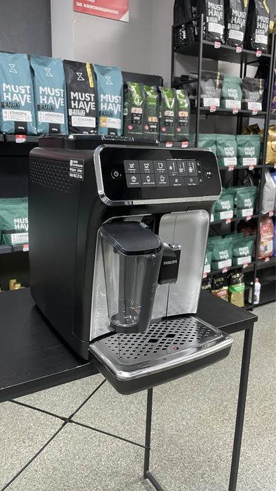 Кофемашина Philips 3200,гарантия -6 месяцев