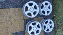 Alufelgi Oryginalne Mercedes R16 7jx16 Et31