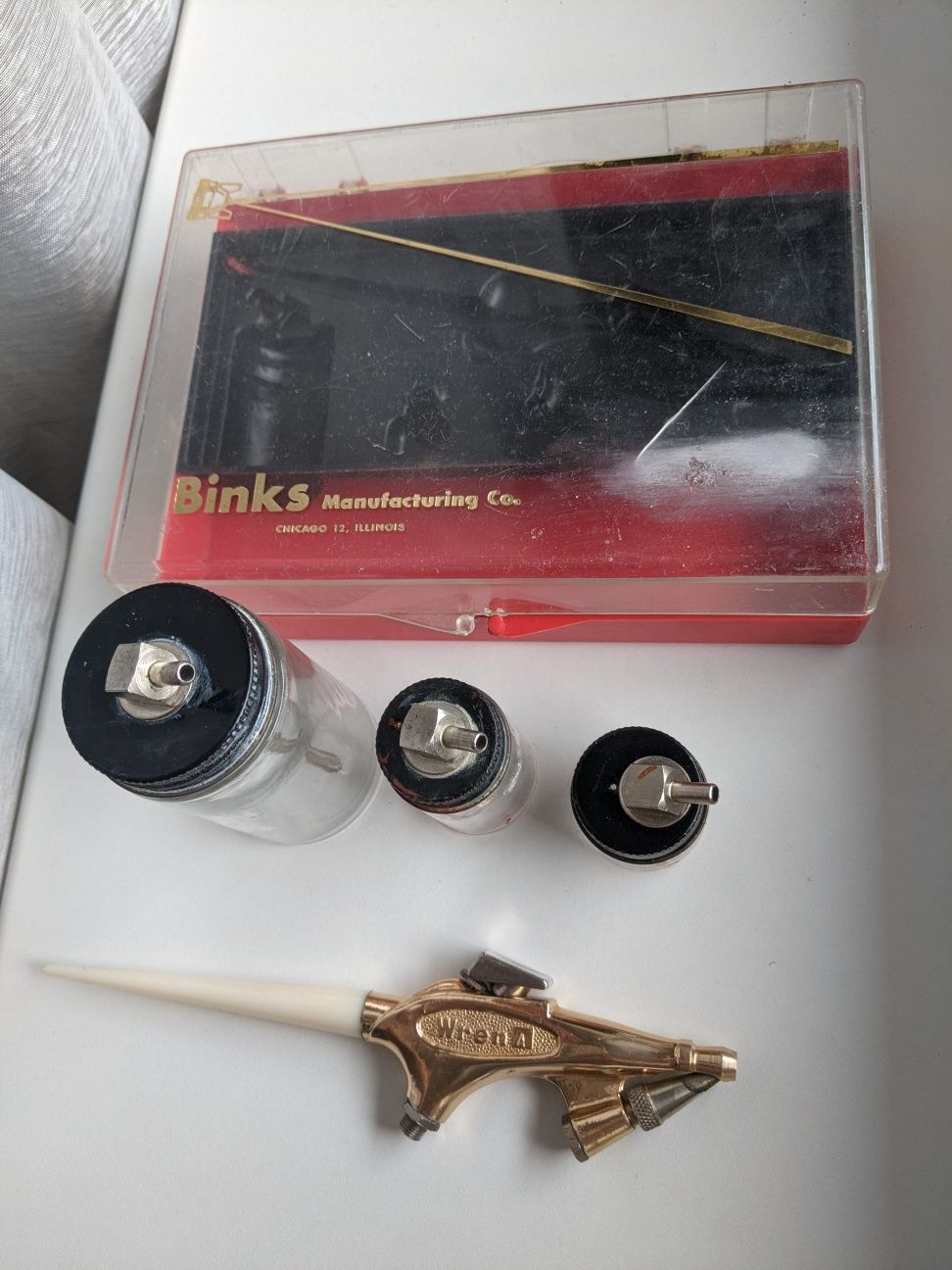 Pistolet do malowania aerografem Wren Model A firmy Binks