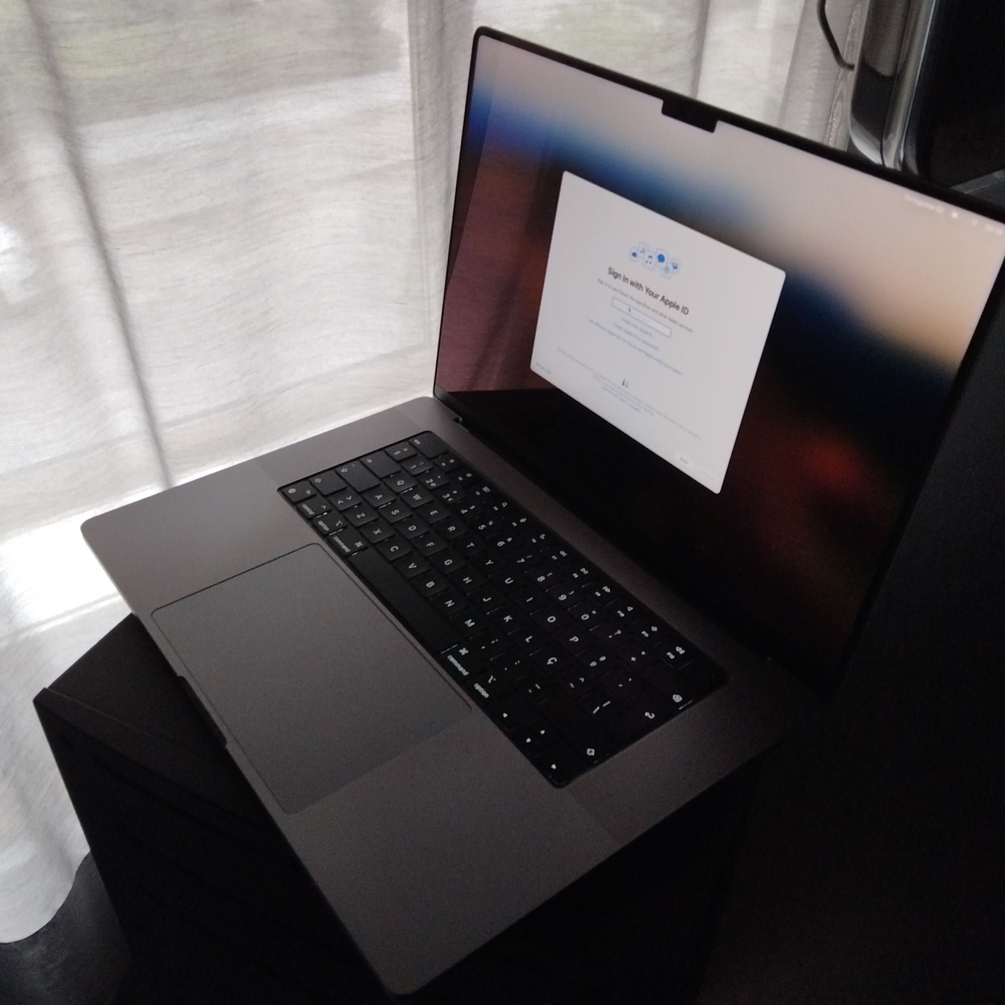 Portátil MacBook M2 Pro 12-Core | 16 Polegadas | 32GB RAM | 1Tb SSD