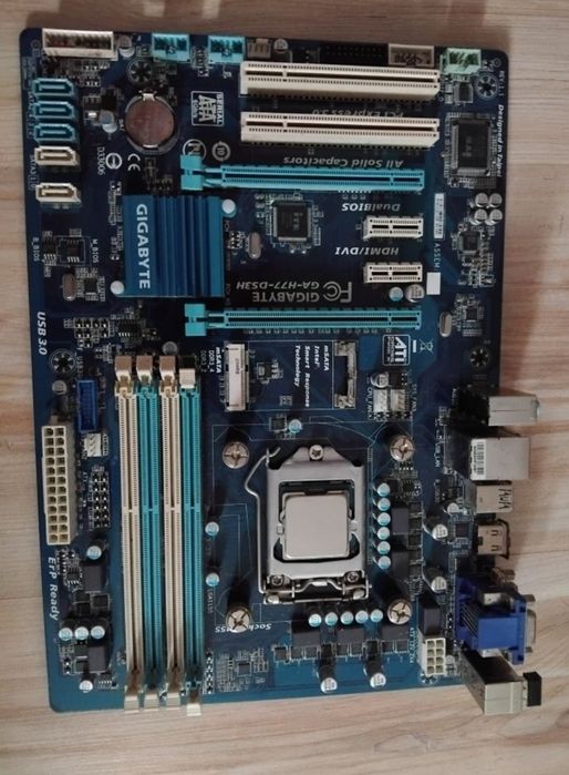 Материнка Gigabyte Ga-H77DS3H