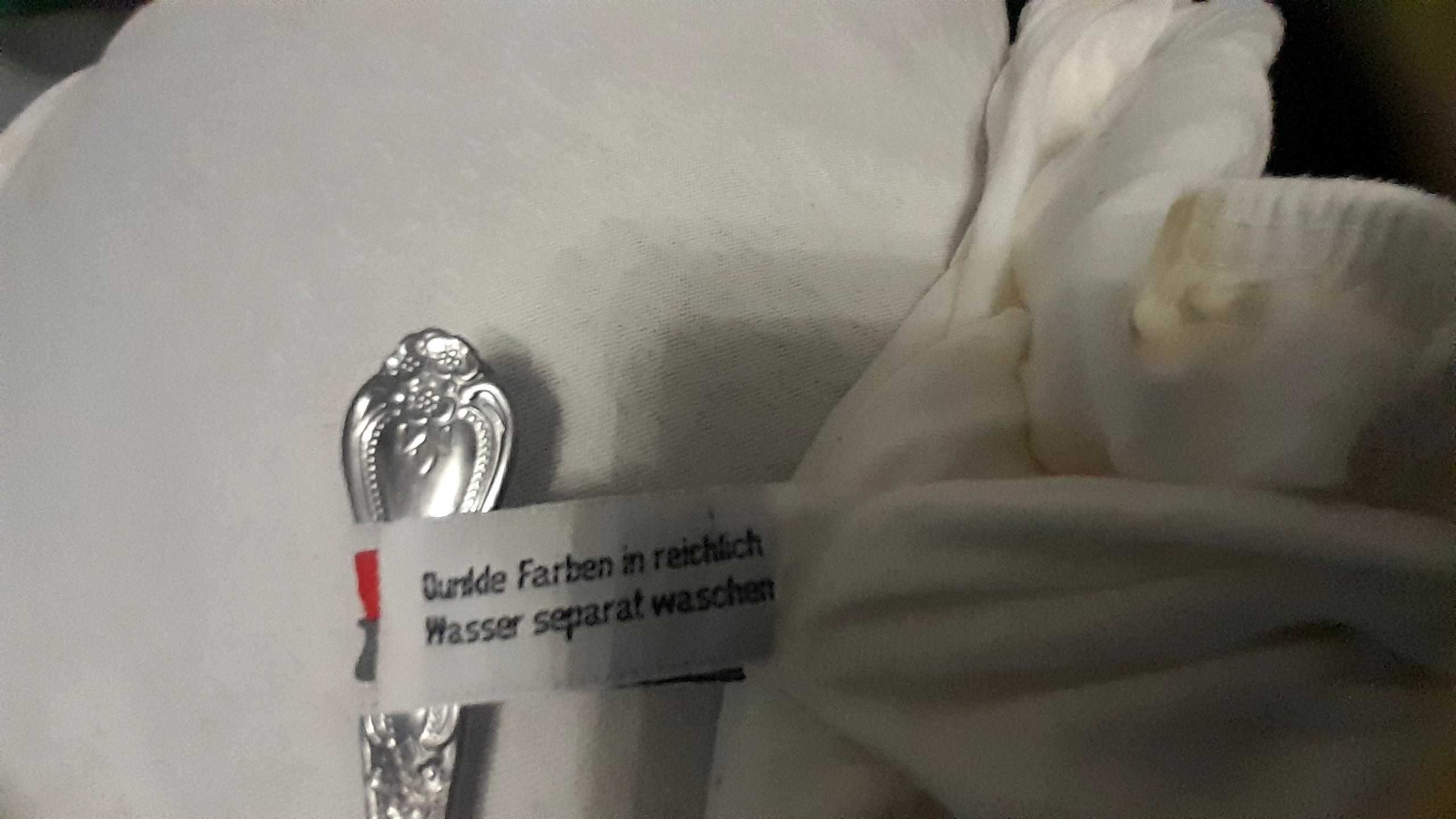 Bawełniane prześcieradło na gumce r 140 x 160 niemieckie jak nowe