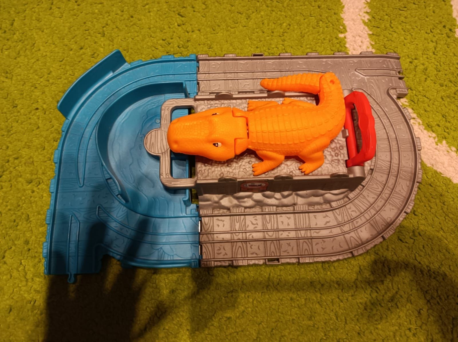 Tor z Fisher Price do pociągów Tomek I przyjaciele