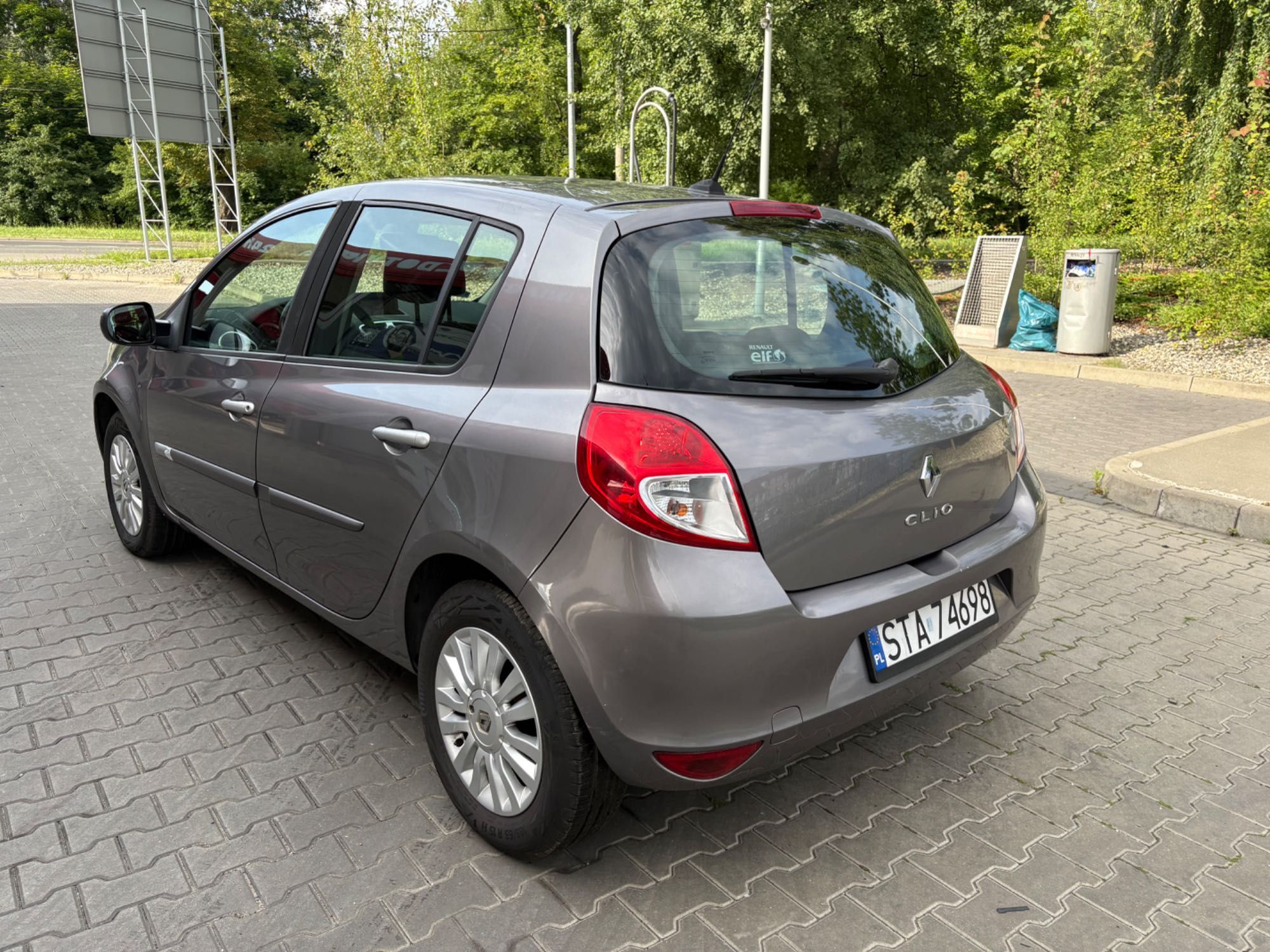 Renault clio 1.2 2009