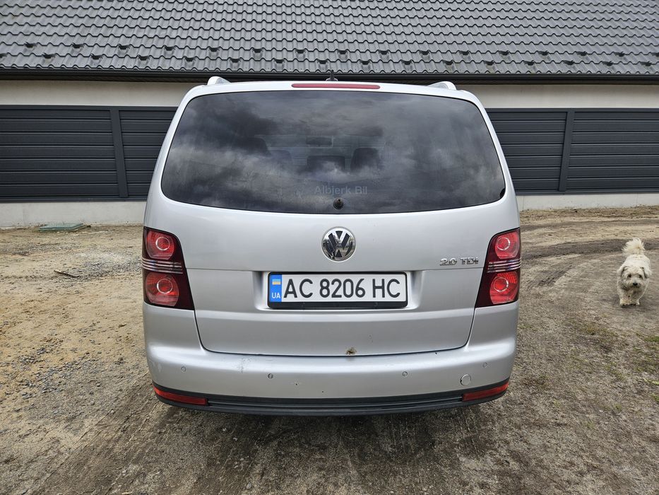 Volkswagen Touran 2007р 2.0 tdi 7 місць