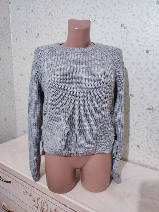 Продам теплый свитер кофту женскую р S/XS