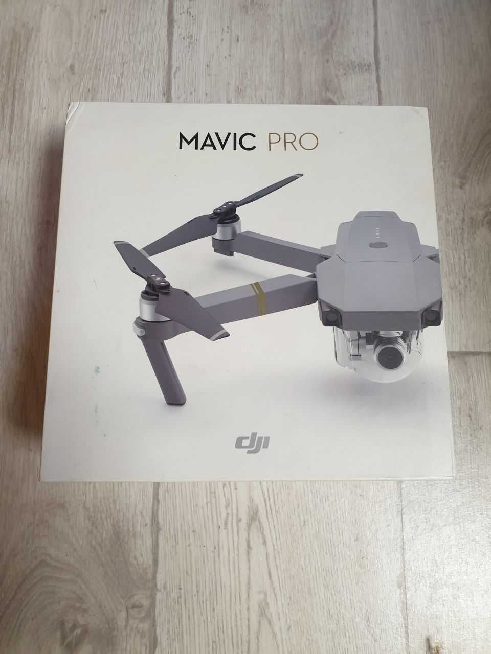 Квадрокоптер DJI Mavic Pro Fly More Combo