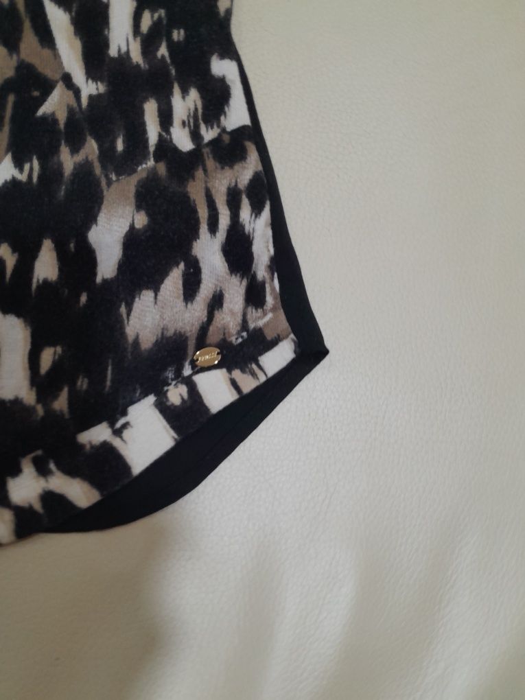 Camisola Guess sem manga