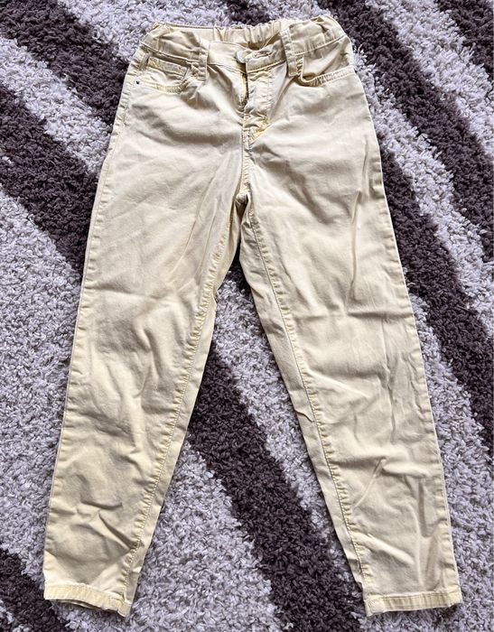 Джинси на дівчинку (128см)