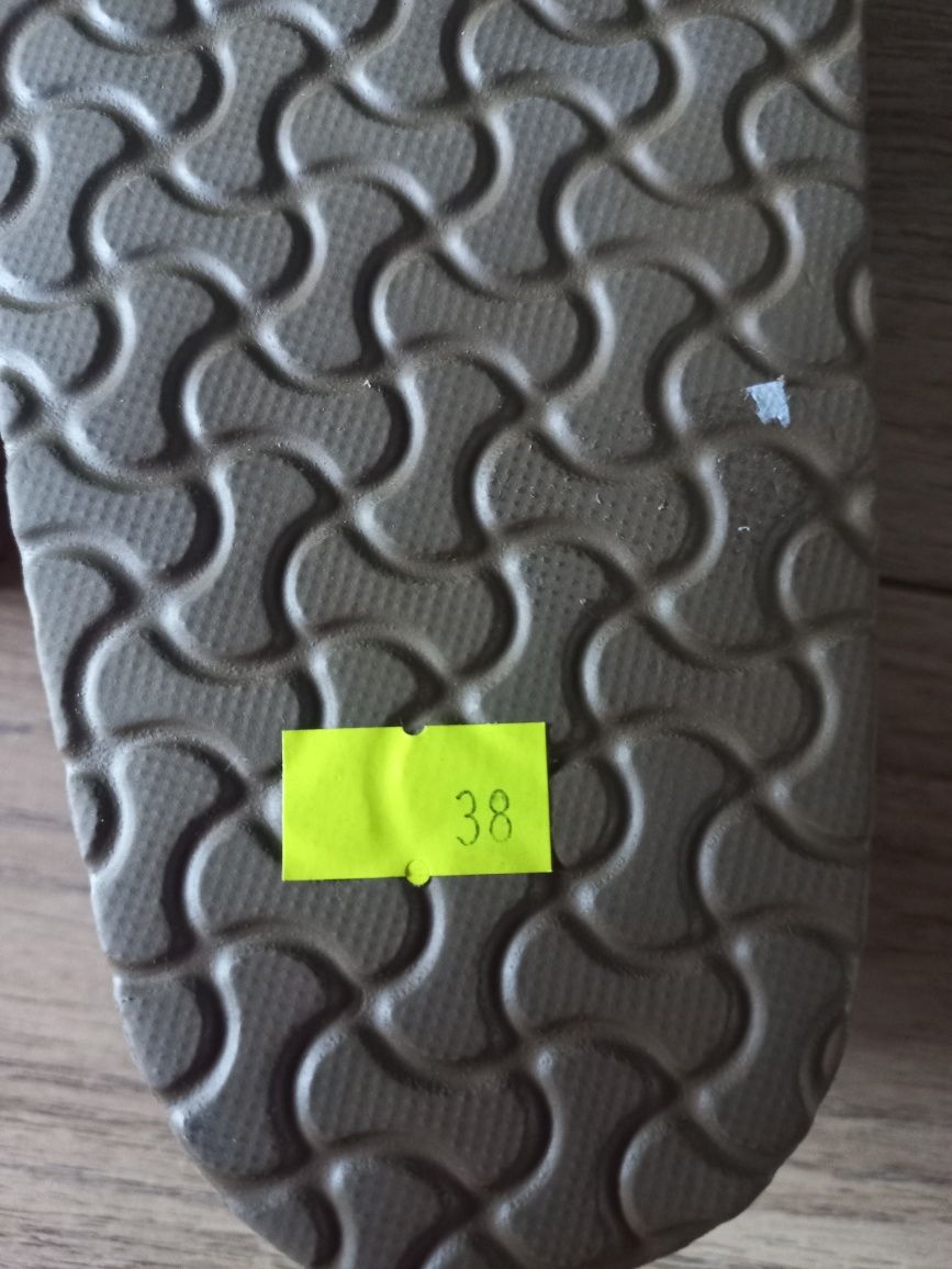 Buty zdrowotne rozmiar 38 i 39