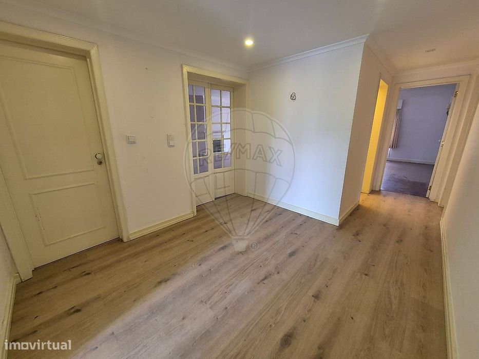 Apartamento T5 para arrendamento