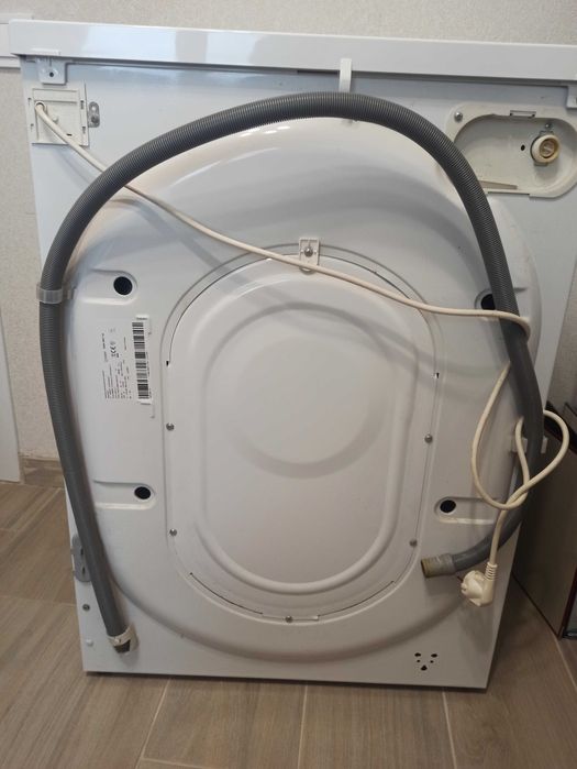 Пральна машинка Indesit IWSB 50851 (вживана)