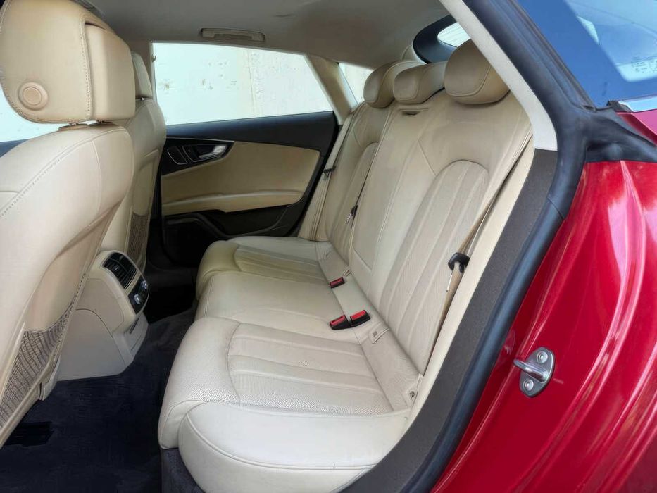 Audi A7      2013