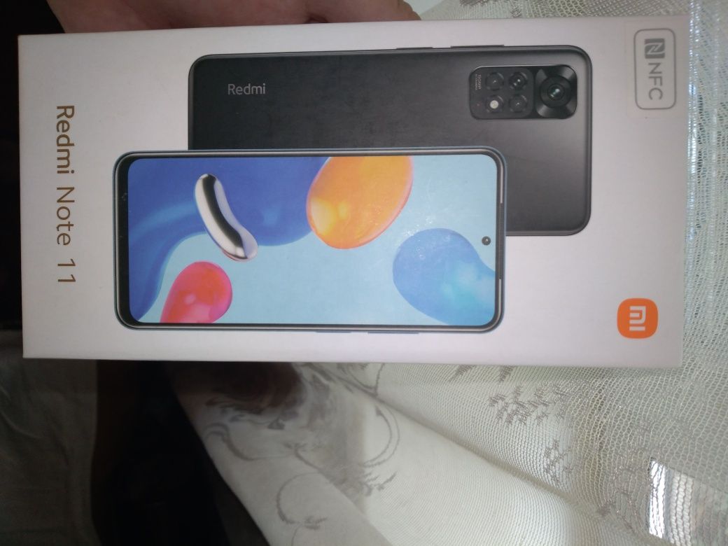 Redmi Note 11 память  4/128 новый