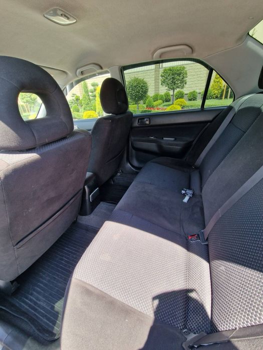 Mitsubishi Lancer 9 бензин 1.6