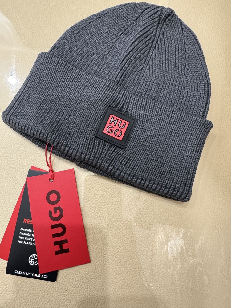 HUGO Boss шапка з бірками, оригінал