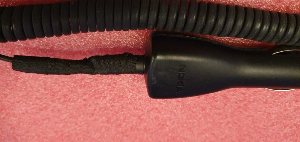 Ładowarka samochodowa  oryginalna Nokia DC - 4