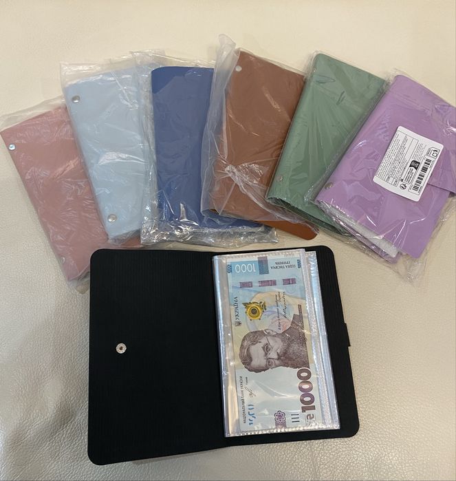 Альбом для монет і купюр 60 / 120 комірок 3х3 / 4,5х4.5 см.