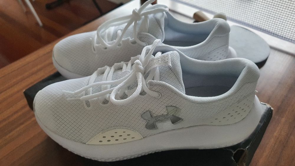 Sapatilhas Under Armour, novas na caixa a estrear, 38,5