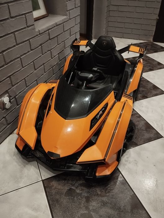 Lamborghini GT na akumulator