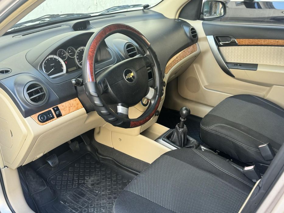 Шевроле авео 2008 год. Газ