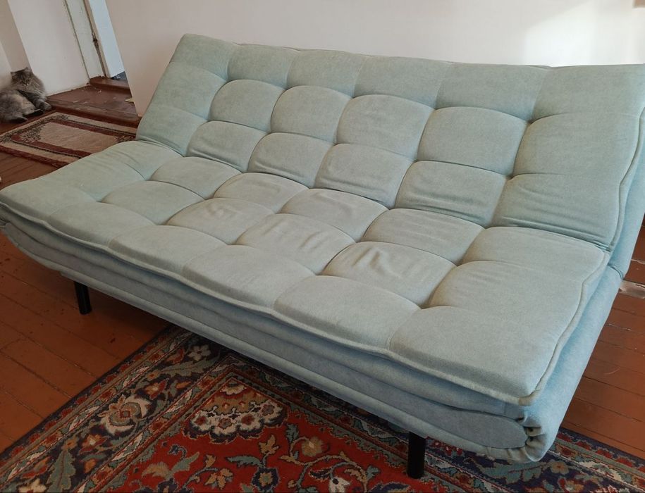 Продам прямий диван Алекс
