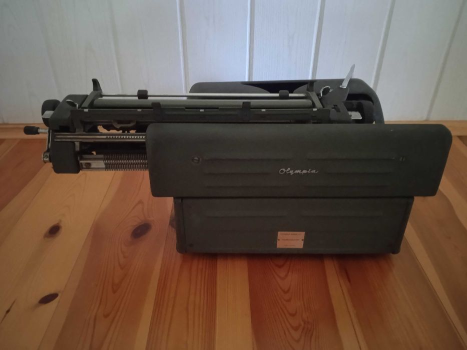 Maszyna do pisania Olympia Werke Wilhelmshaven AG dla kolekcjonera