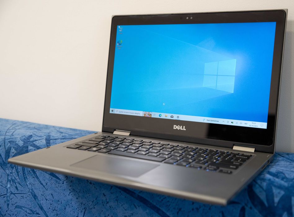 Ультрабук сенсорний Dell Inspiron 13 5379 2in1 P69G i5-8250U 16/240Gb