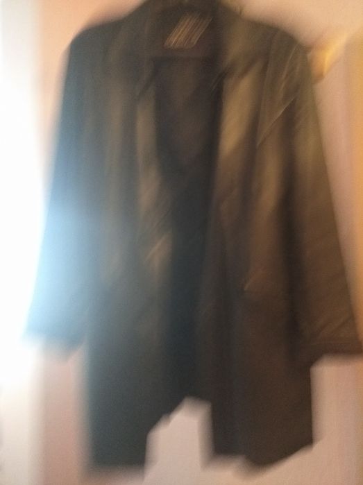 Женский кожаный пиджак