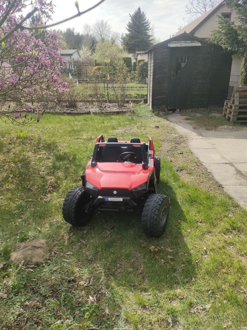 Autko elektryczne 4x4
