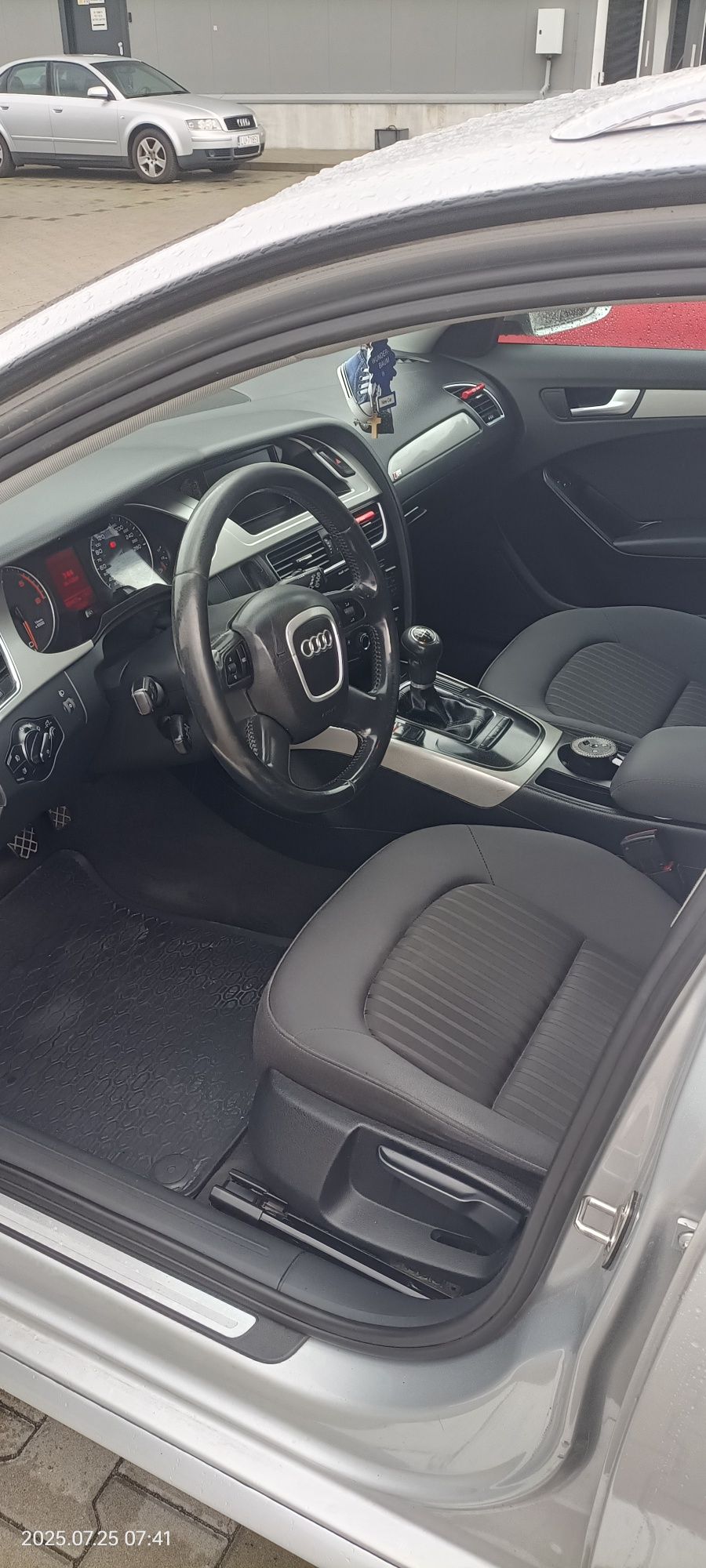 Audi a4 b8 2.0 TDI