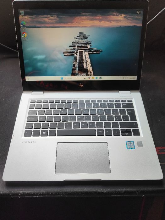 Portátil HP EliteBook x360. 1040 G3 i5 7th 16GB RAM 256GB M2