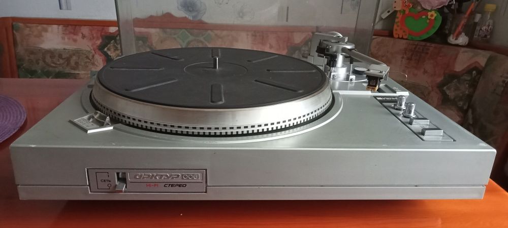 програвач Арктур-006.Аккорд-201,колонки тоSPS-600