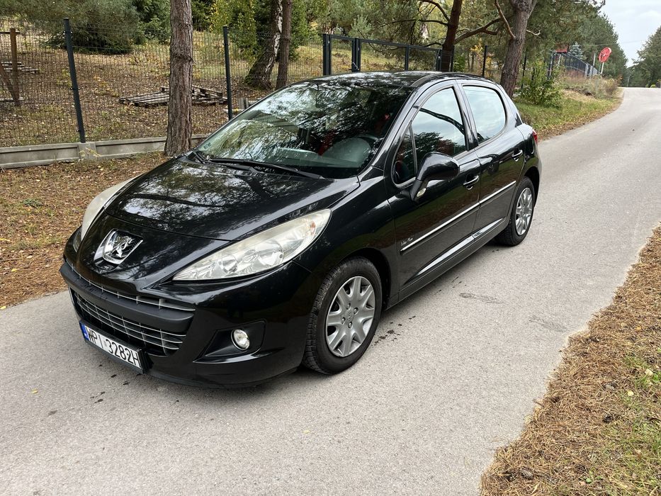 Peugeot 207 1.4 benzyna klima Polecam !!!