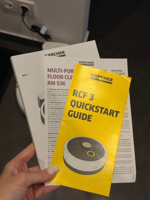 Робот-пилосос миючий Karcher RCF 3