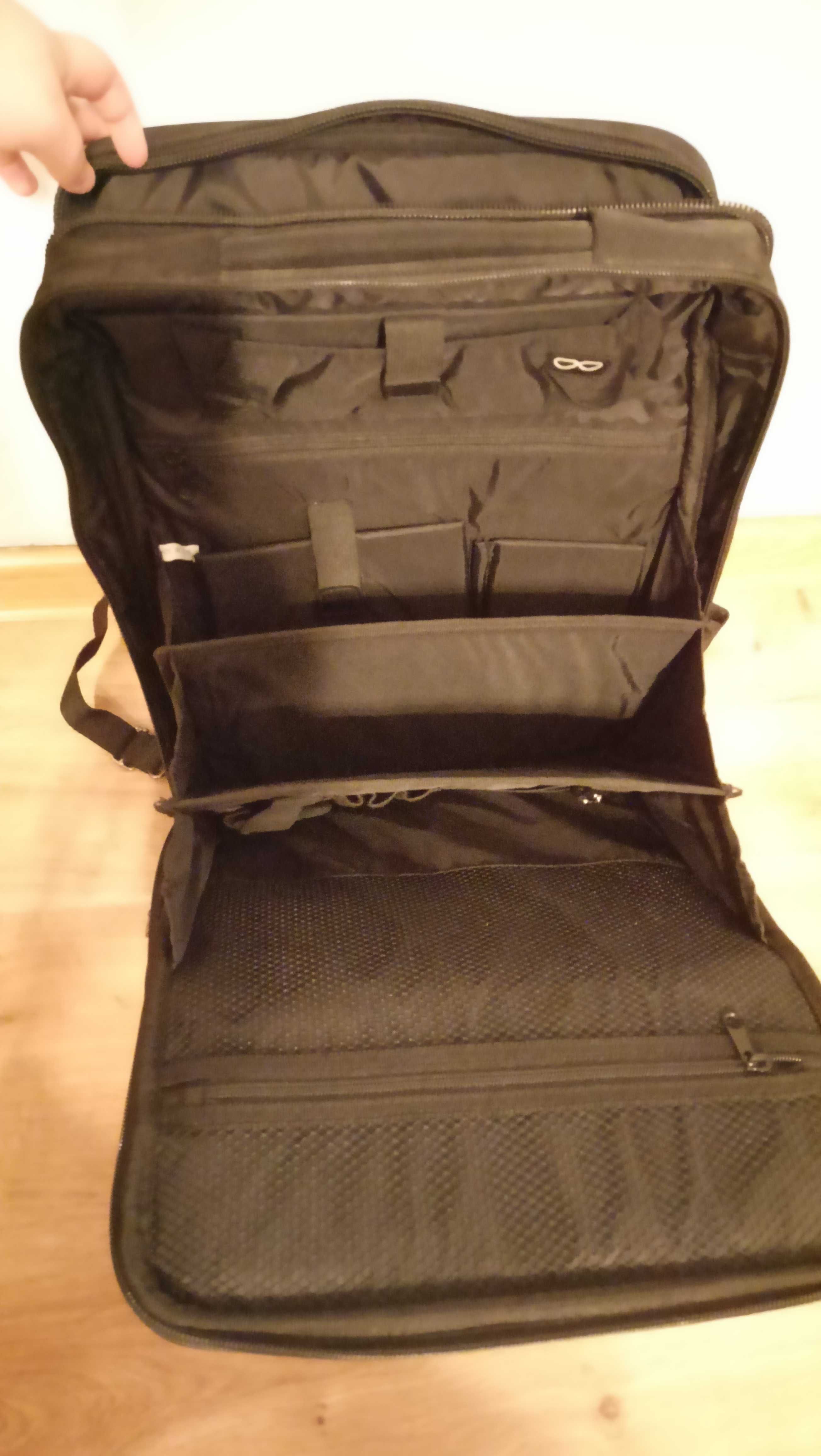 Czarny plecak torba na laptop