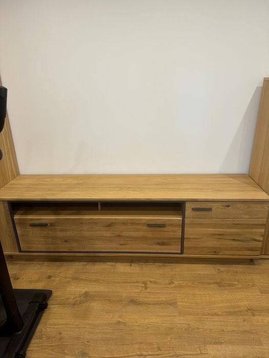 Sprzedam nowy komplet mebli