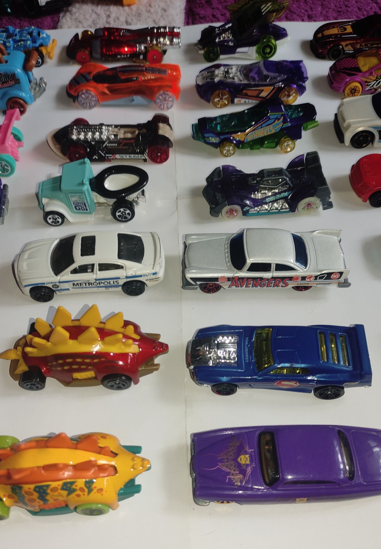 Машинки Hot Wheels