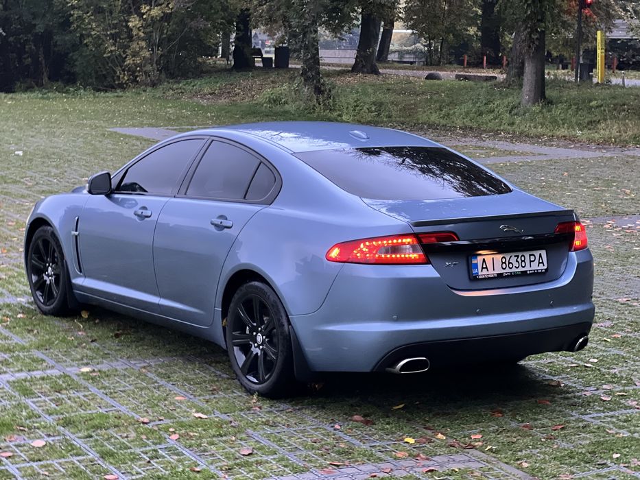 Jaguar Xf 2008 року