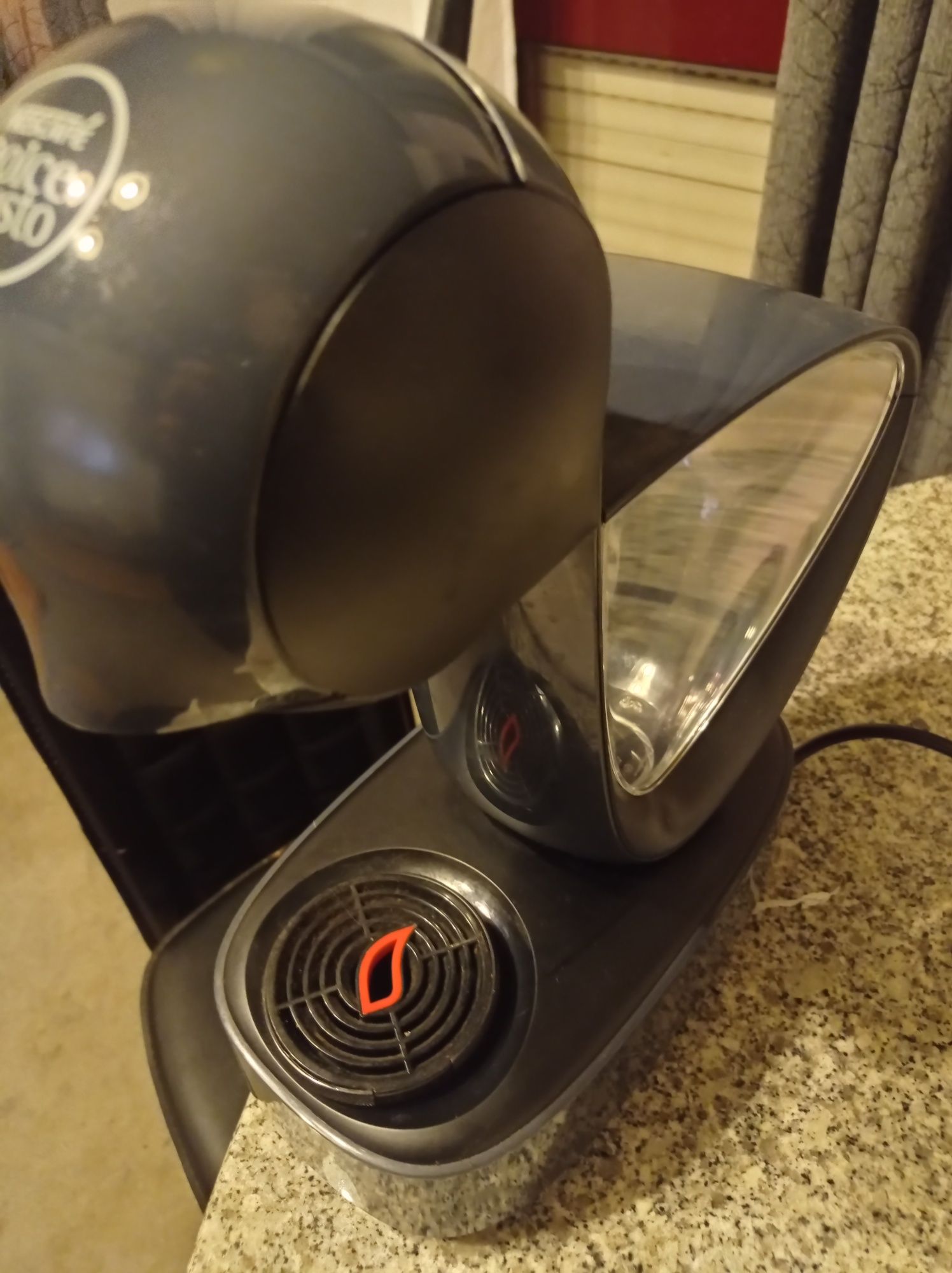 Maquina café dolce Gusto como nova