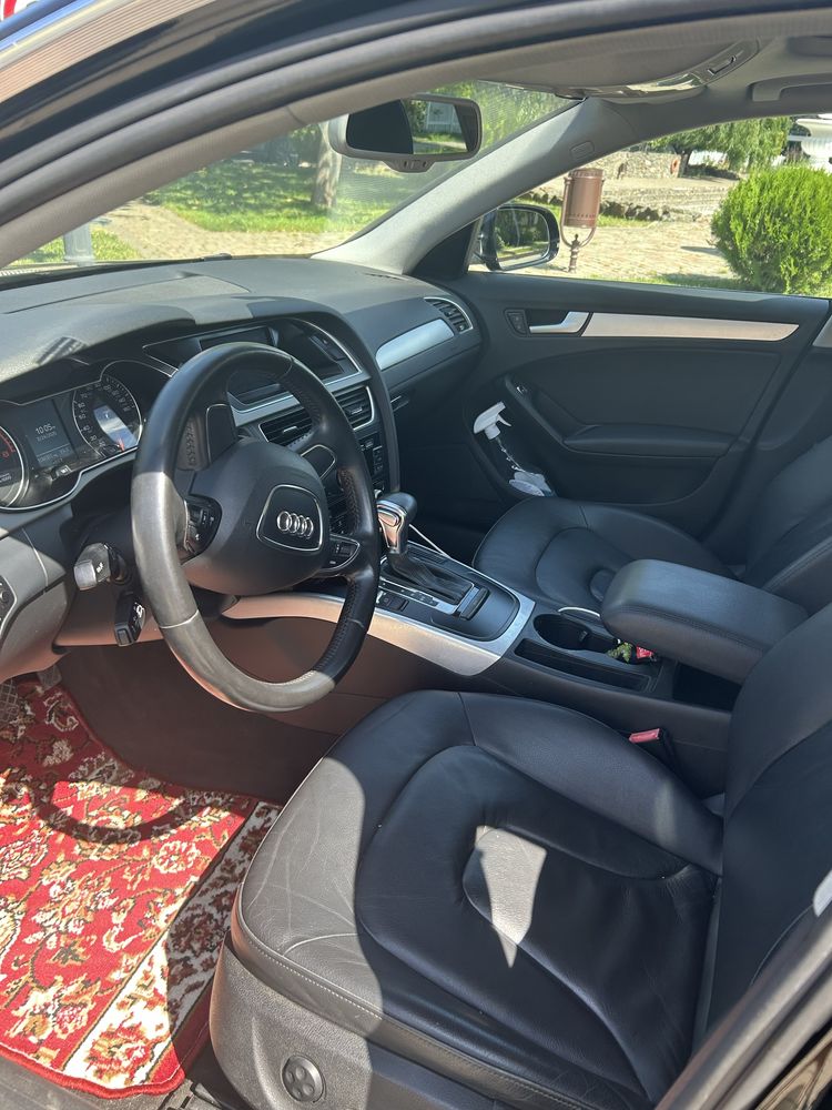 AUDI A4 B8 2.0TFSI 2013 (Рест)