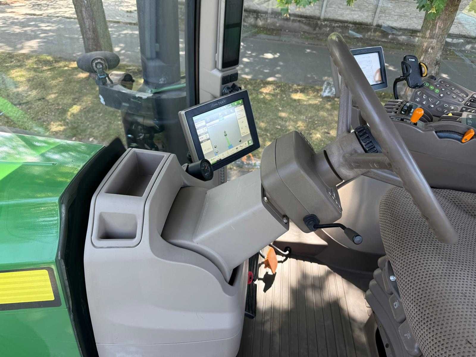 трактор John Deere 8335R  Powеr Shift . Рік випуску  2014
